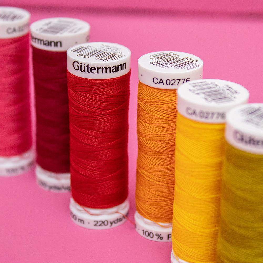 Sfeerbeeld met Gütermann Polyester Nähgarn 200m 417