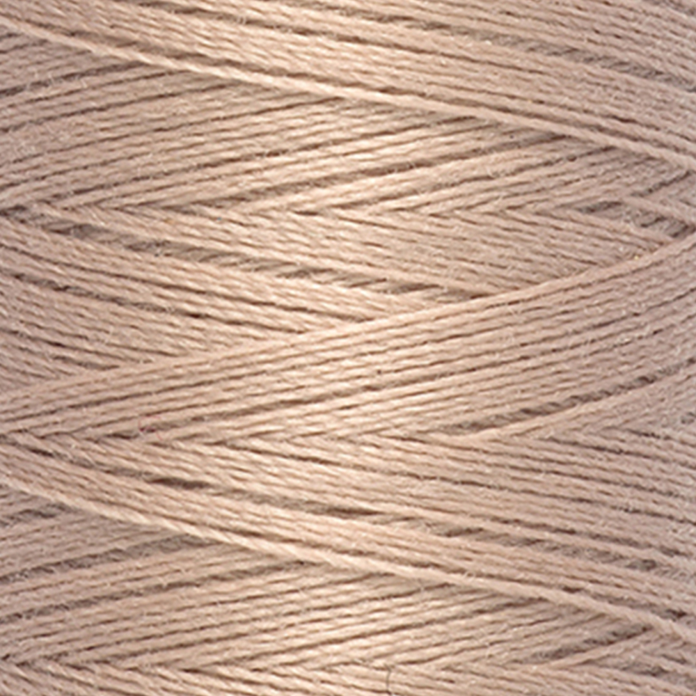 Detail — gemaakt met Gütermann Polyester Nähgarn 200m 422