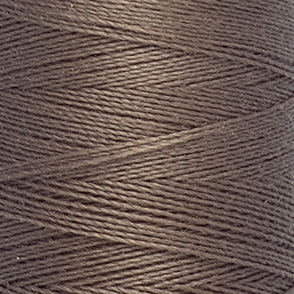 Detail — gemaakt met Gütermann Polyester Nähgarn 200m 439
