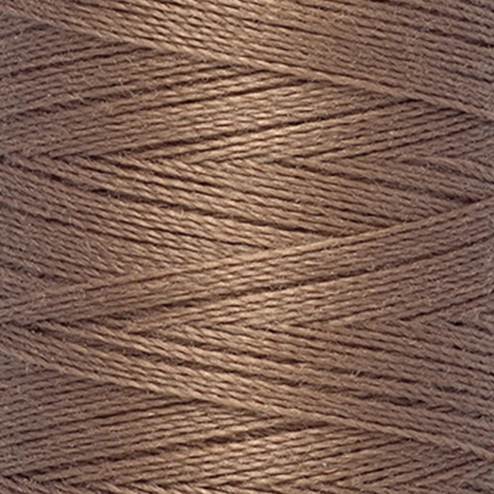 Detail — gemaakt met Gütermann Polyester Nähgarn 200m 454