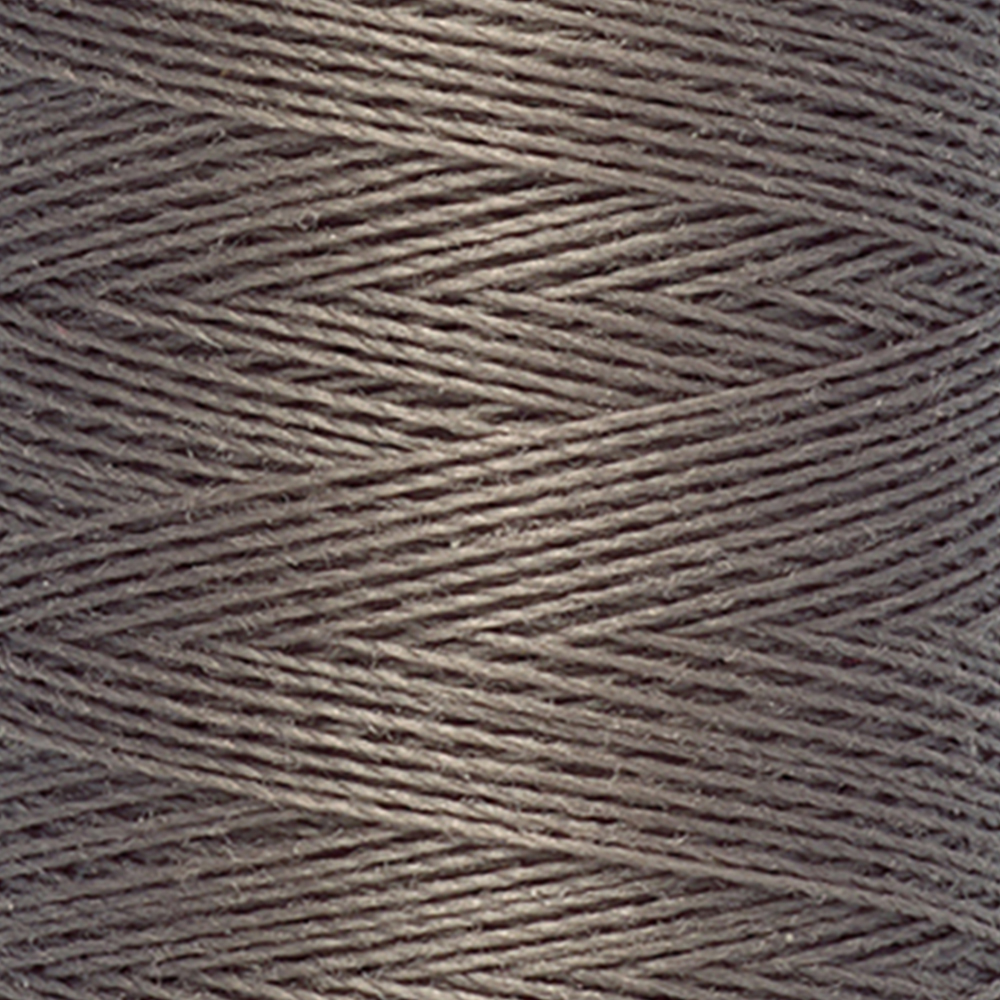 Detail — gemaakt met Gütermann Polyester Nähgarn 200m 469
