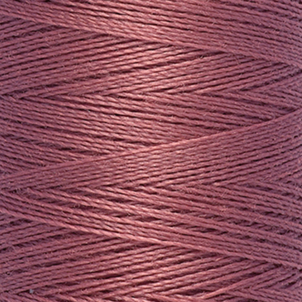 Detail — gemaakt met Gütermann Polyester Nähgarn 200m 474