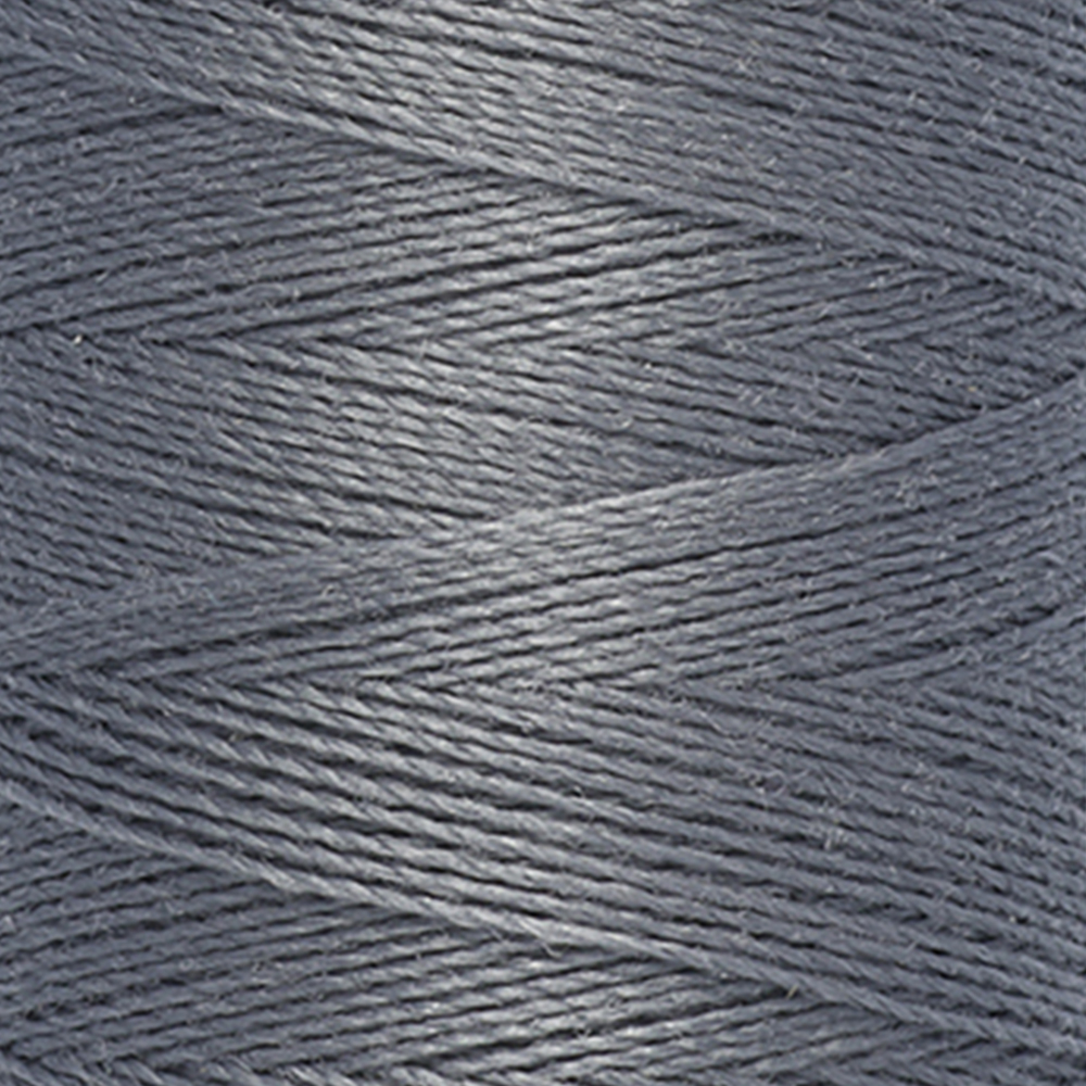 Detail — gemaakt met Gütermann Polyester Nähgarn 200m 497