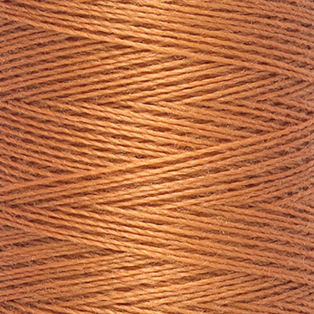 Detail — gemaakt met Gütermann Polyester Nähgarn 200m 612