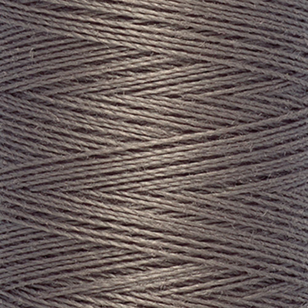 Detail — gemaakt met Gütermann Polyester Nähgarn 200m 669