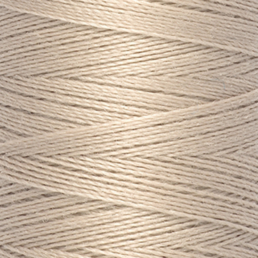 Detail — gemaakt met Gütermann Polyester Nähgarn 200m 722