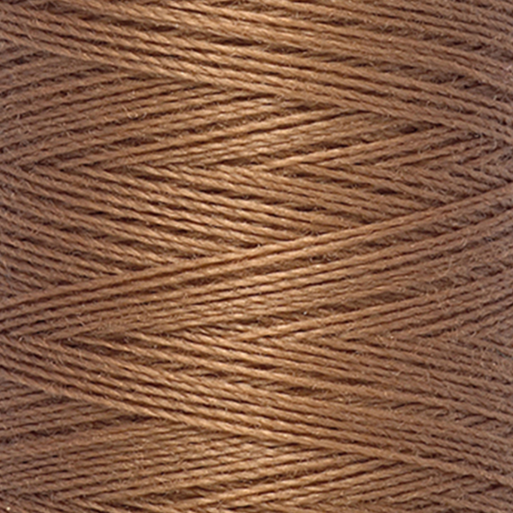 Detail — gemaakt met Gütermann Polyester Nähgarn 200m 842
