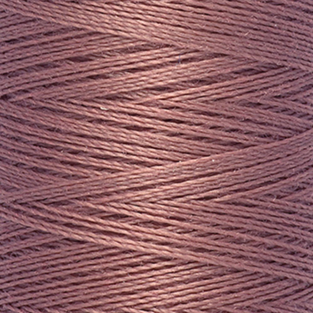 Detail — gemaakt met Gütermann Polyester Nähgarn 200m 844