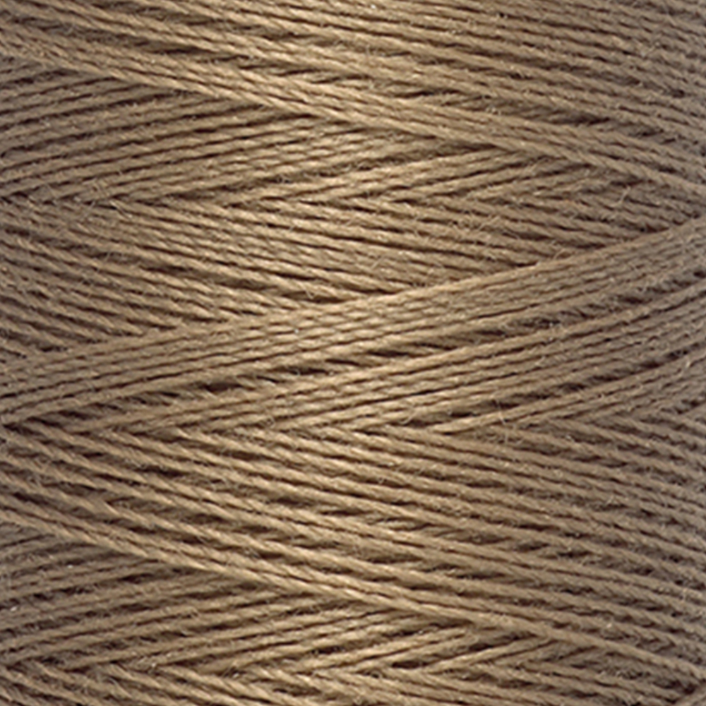 Detail — gemaakt met Gütermann Polyester Nähgarn 200m 850