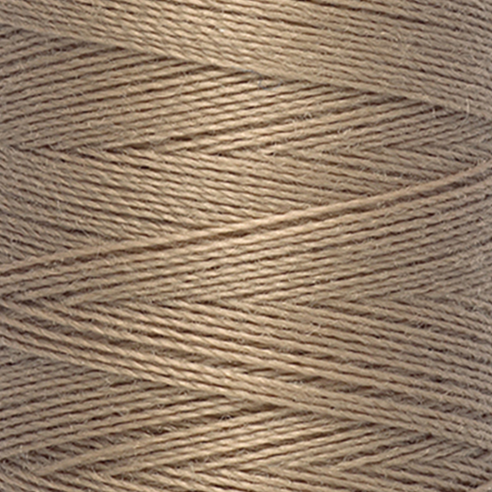 Detail — gemaakt met Gütermann Polyester Nähgarn 200m 868