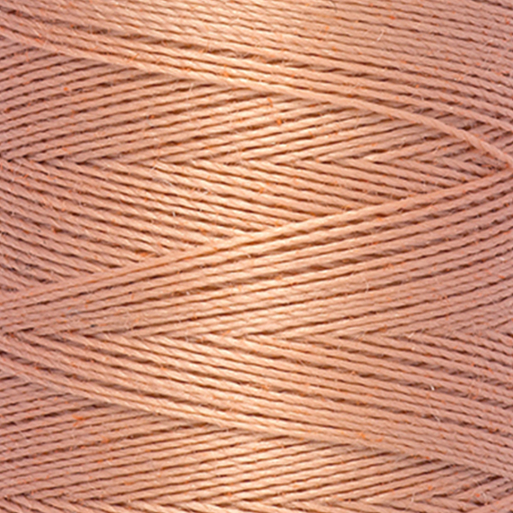 Detail — gemaakt met Gütermann Polyester Nähgarn 200m 938