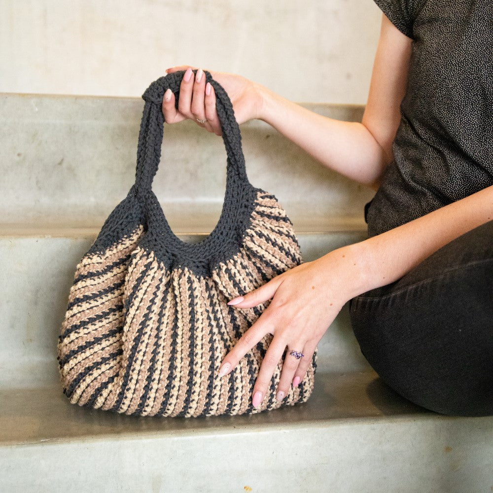 Ramonatas — gemaakt met Haakpakket Reversible Barley Bag (5)
