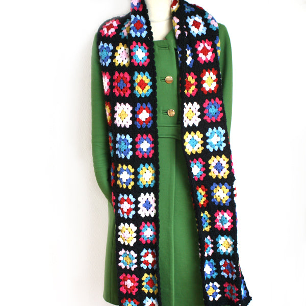 Granny sqaure sjaal — gemaakt met Haakpatroon Basic Merino granny square sjaal (2)