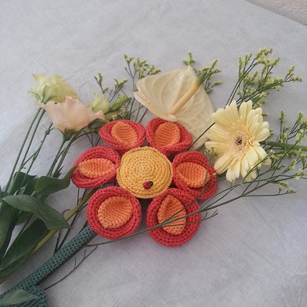 Sfeerbeeld met Haakpatroon Bloem Lilly (2)