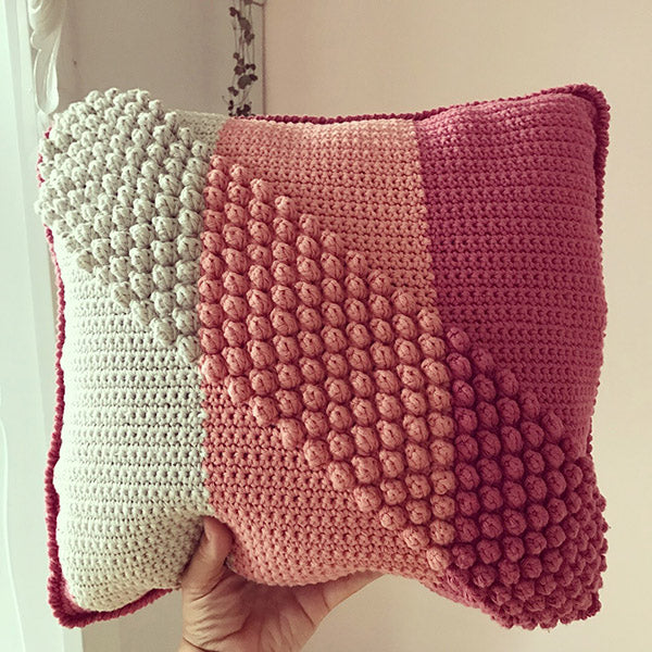 Kandidaat — gemaakt met Haakpatroon Bobbles and Stripes Kussen