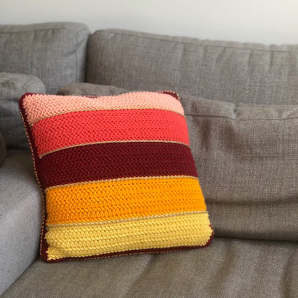 Haakpatroon Burgundy Stripes kussen