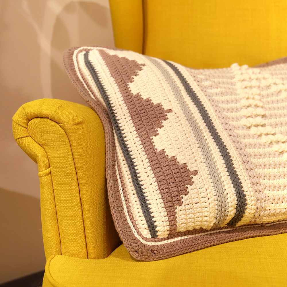 Pillow — gemaakt met Haakpatroon Droomkussen 6.0 Rechthoekig (Ontwerp & Win) - Barbera van der Marel (Digital) (2)