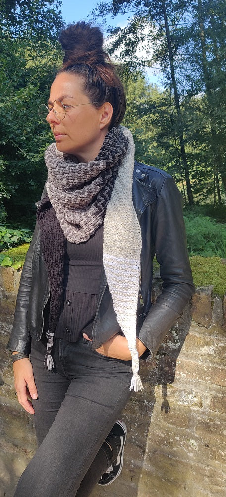 Haakpatroon Fade to Black Scarf (3)