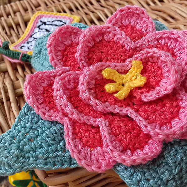 Sfeerbeeld met Haakpatroon Femme Fairytale Bloem (2)
