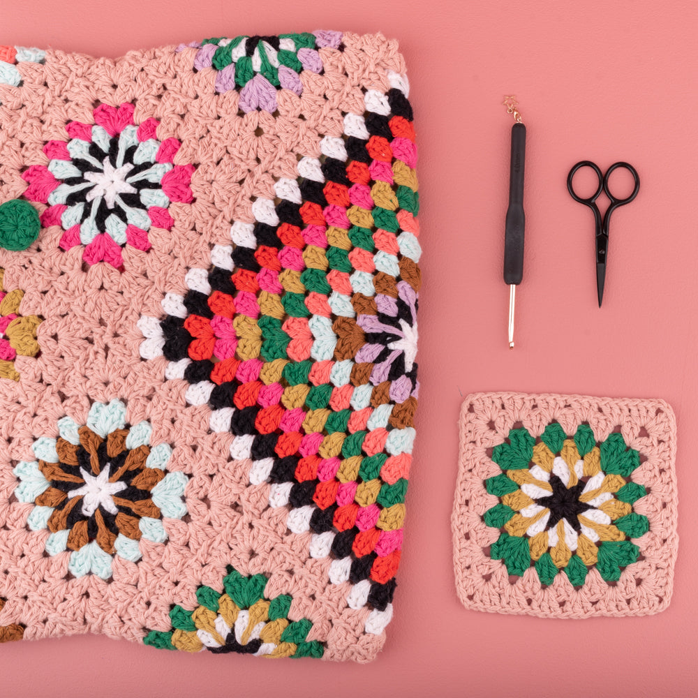 Grannys beach bag — gemaakt met Haakpatroon Granny’s Beach Bag (2)