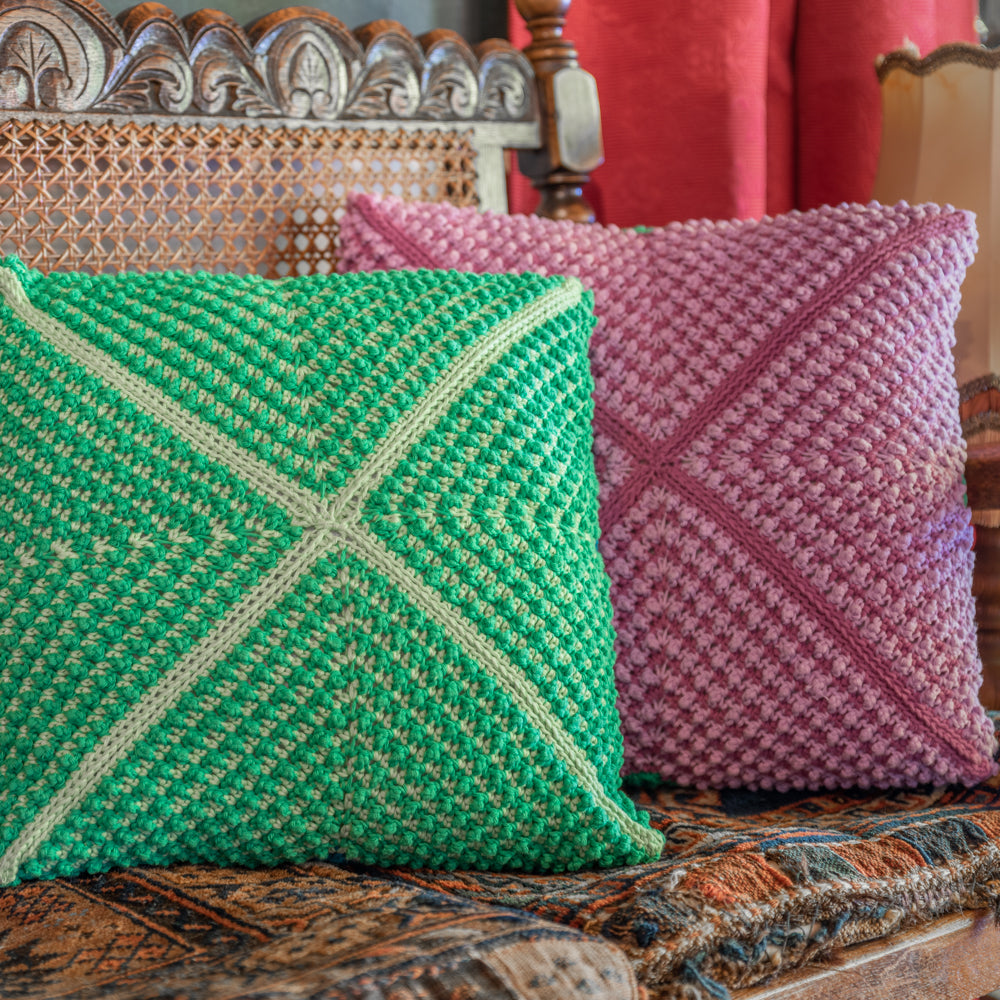 Grannys diamond cushion — gemaakt met Haakpatroon Granny’s Diamond Cushion (3)