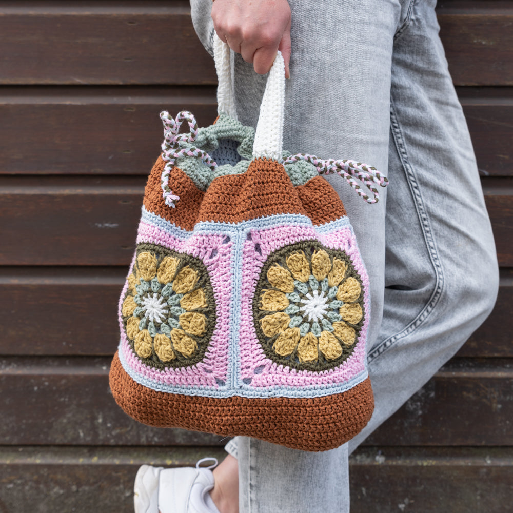 Grannys project bag — gemaakt met Haakpatroon Granny’s Project Bag (3)