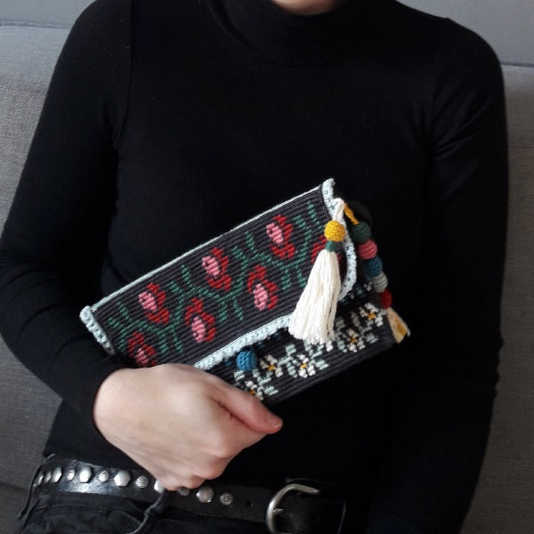 Happy holidays clutch — gemaakt met Haakpatroon Happy Holidays Clutch