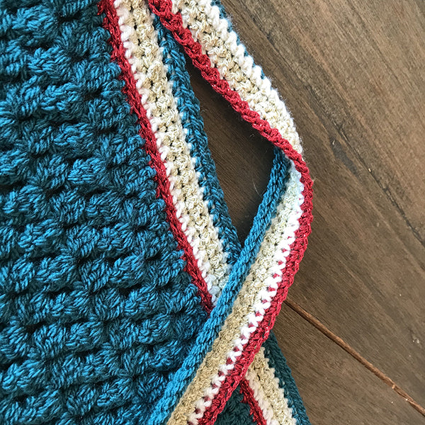 Detail — gemaakt met Haakpatroon Kerstschort (2)