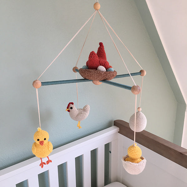 Haakpatroon Kip en Ei Babymobiel (4)