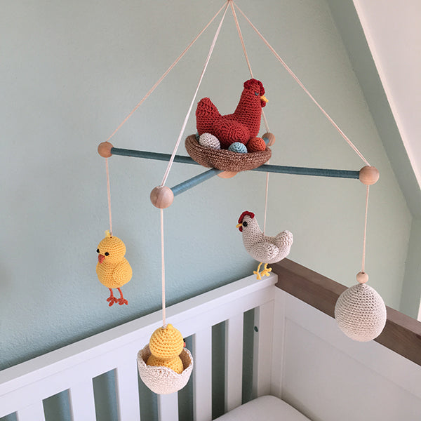 Haakpatroon Kip en Ei Babymobiel (3)