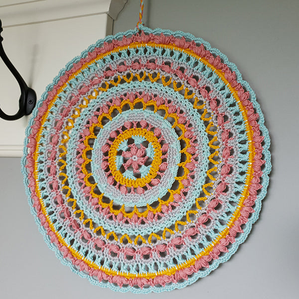 Sfeerbeeld met Haakpatroon Lulu Mandala (4)