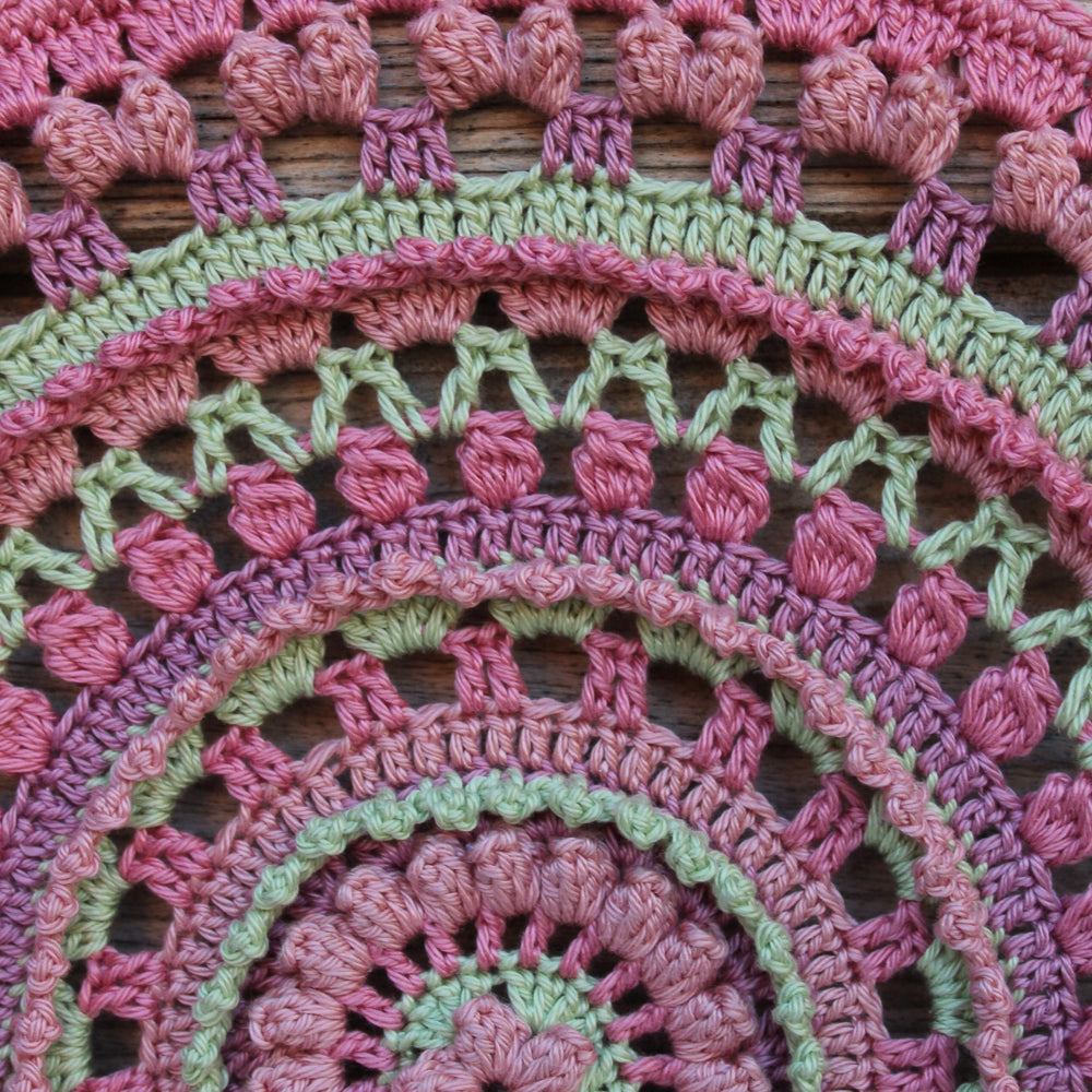 Haakpatroon Mandala Lily (Ontwerp & Win) (4)
