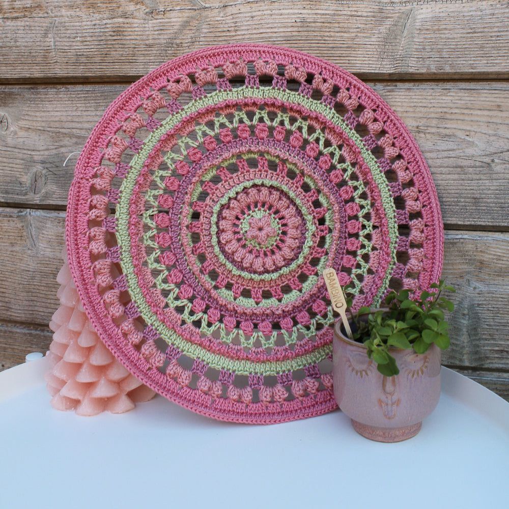 Haakpatroon Mandala Lily (Ontwerp & Win) (2)