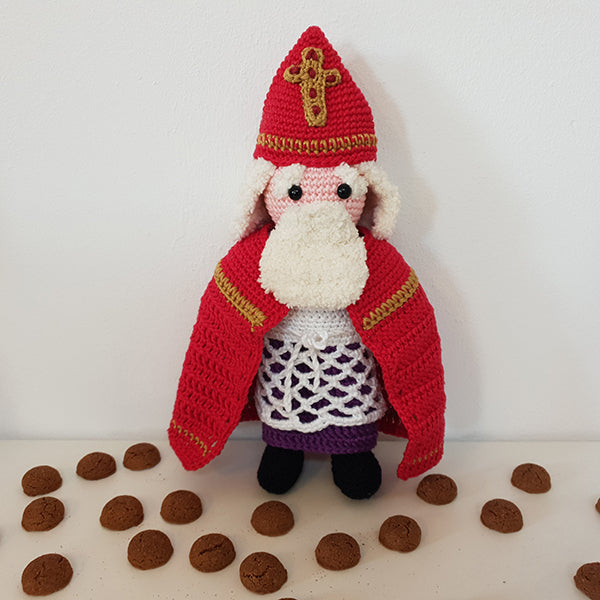 Sfeerbeeld met Haakpatroon Sinterklaas Aankleedpop