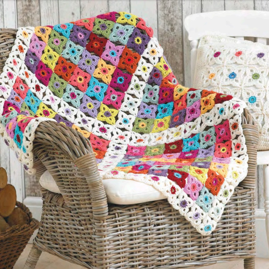 Haakpatroon Stylecraft Life DK No. F075 Deken en kussen