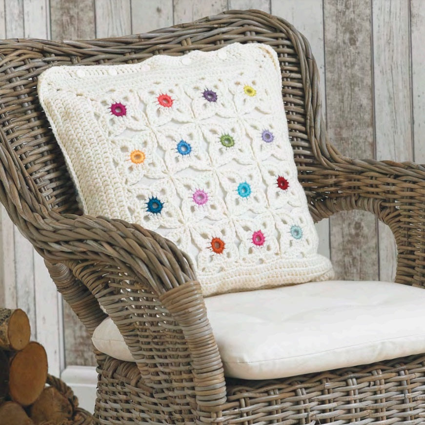 Haakpatroon Stylecraft Life DK No. F075 Deken en kussen (3)
