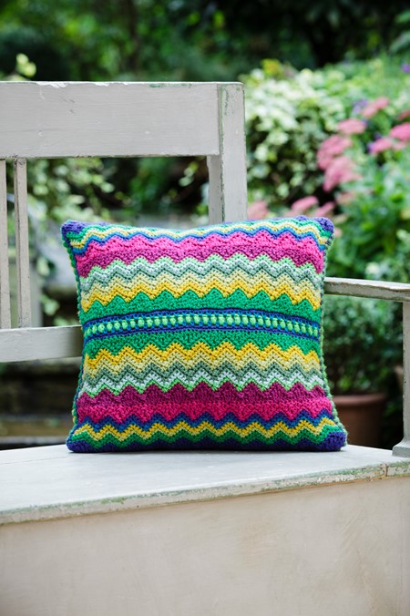 Haakpatroon Stylecraft Special DK No. F006 Kussen (Digital) (2)