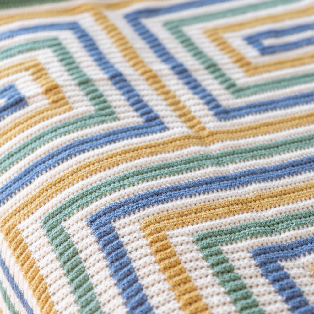 Haakpatroon Yarn and Colors Amazing Stripey Blanket (13)