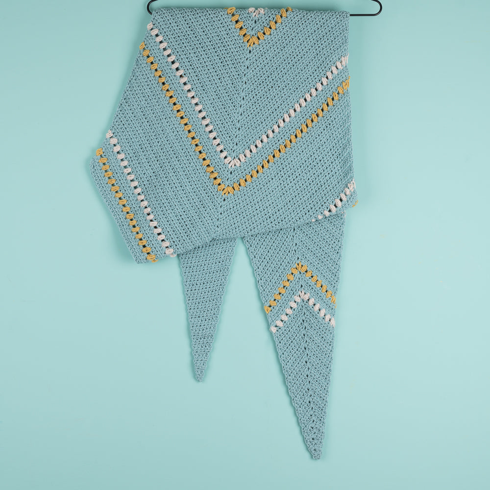 Asymmetrical scarf — gemaakt met Haakpatroon Yarn and Colors Asymmetrical Scarf (2)