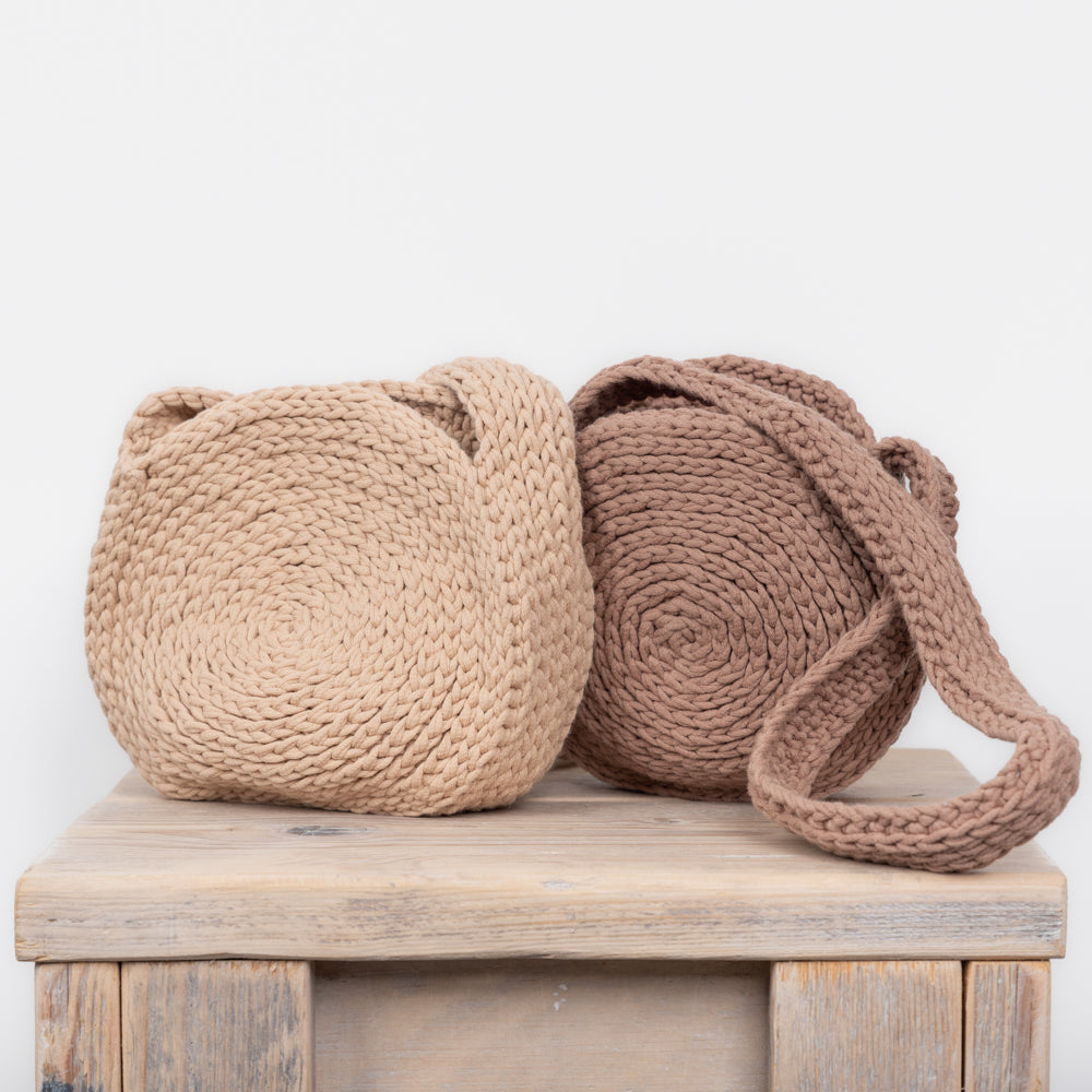 Basket bag — gemaakt met Haakpatroon Yarn and Colors Basket Bag (5)