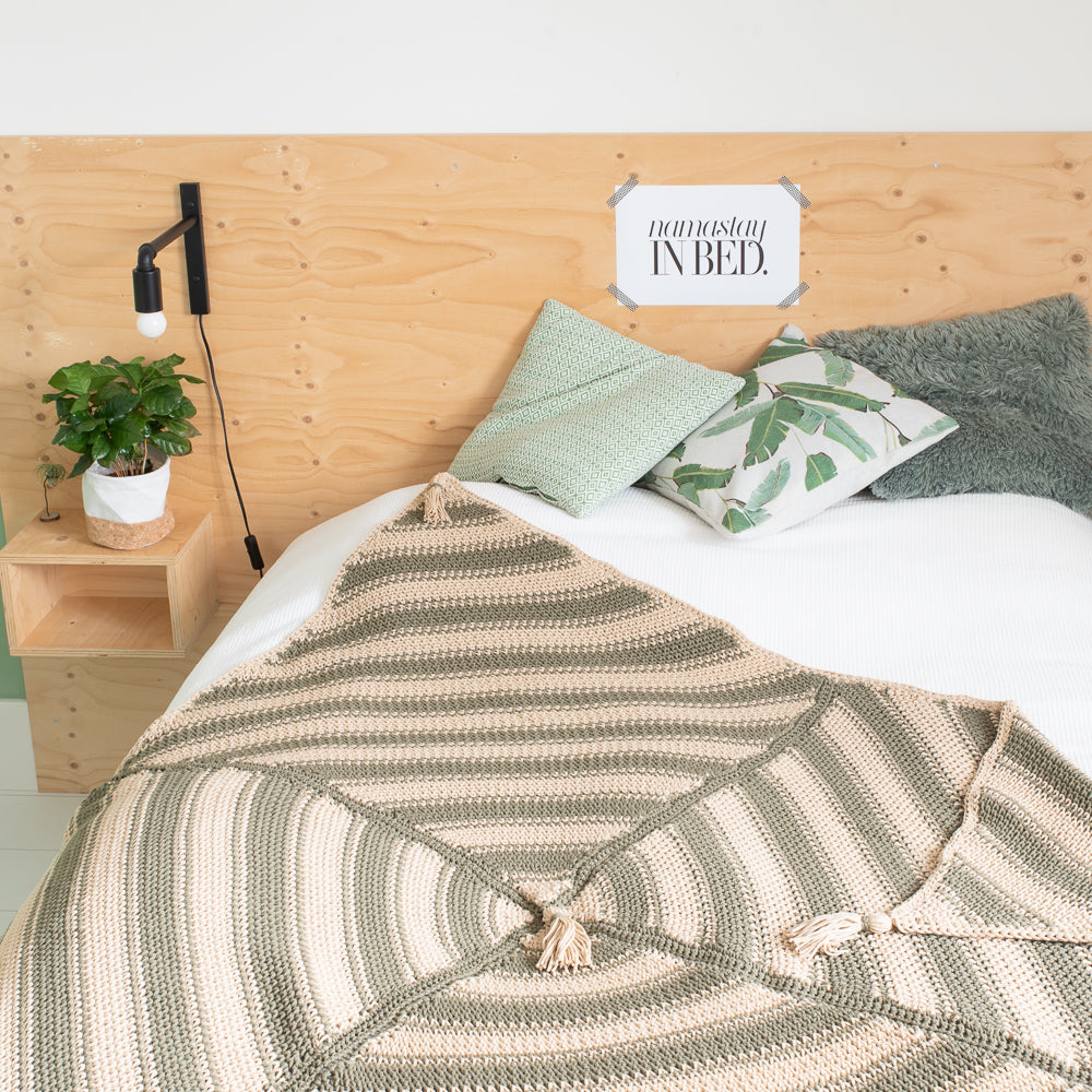 Boho blanket — gemaakt met Haakpatroon Yarn and Colors Boho Blanket