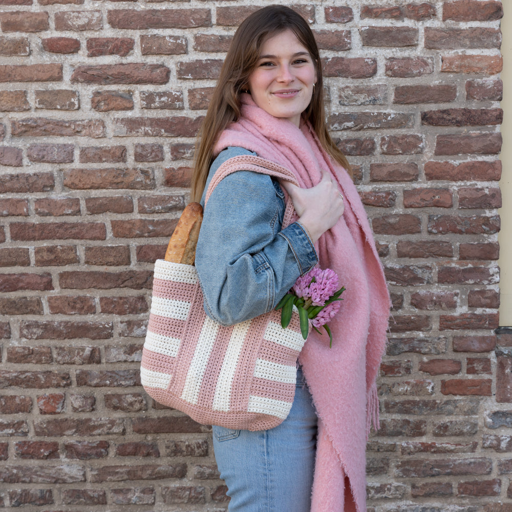 Candy shopper — gemaakt met Haakpatroon Yarn and Colors Candy Shopper (Digital) (2)