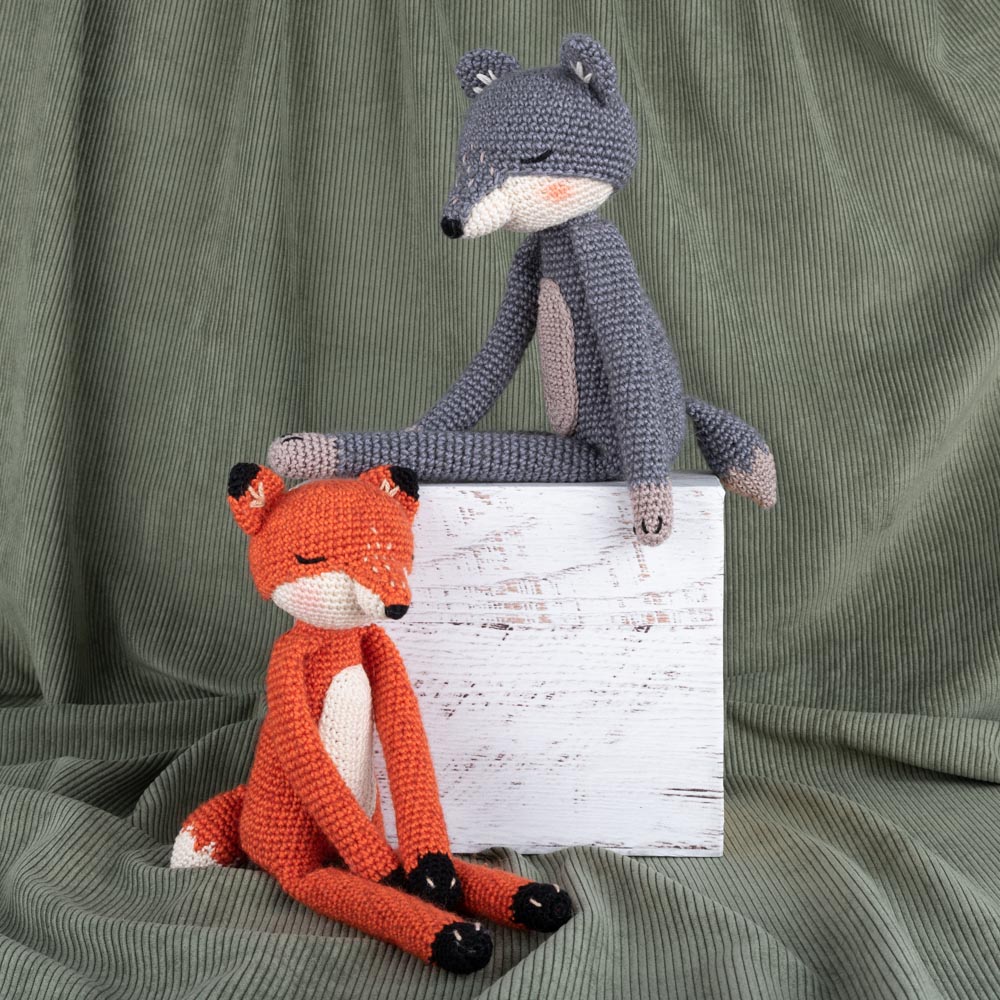 William wolf faye fox — gemaakt met Haakpatroon Yarn and Colors Faye Fox / William Wolf
