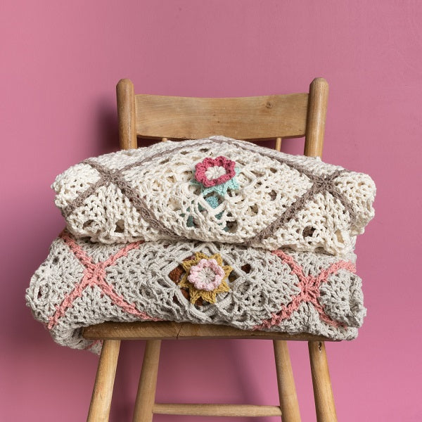 Haakpatroon Yarn and Colors Romantic Throw (2)
