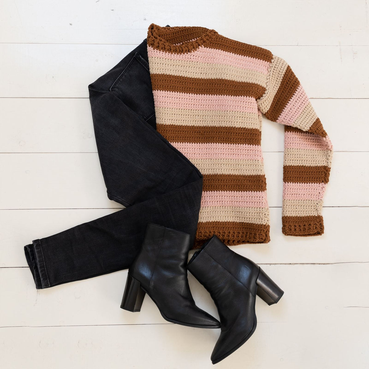 Sunset stripes — gemaakt met Haakpatroon Yarn and Colors Sunset Stripes Pullover