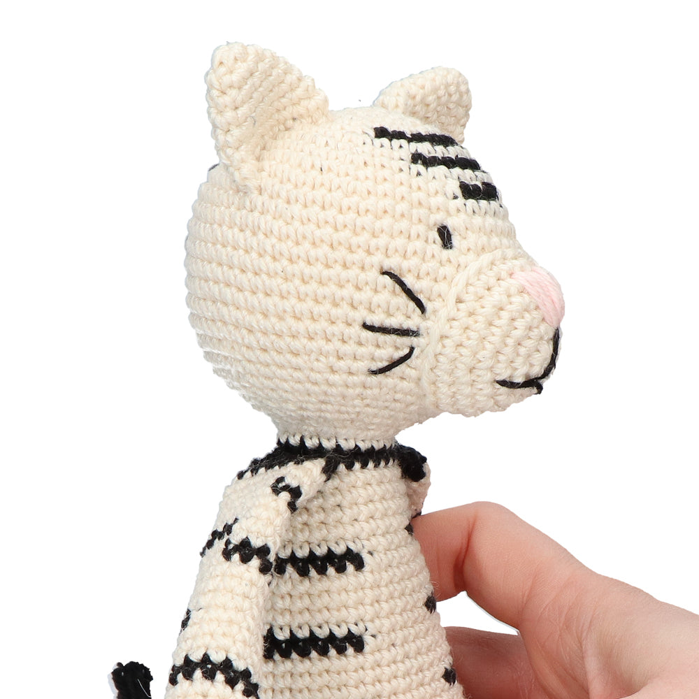 Tess tiger — gemaakt met Haakpatroon Yarn and Colors Tess Tiger