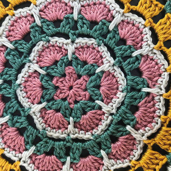 Detail — gemaakt met Haakpatroon Zonnige Mandala (2)