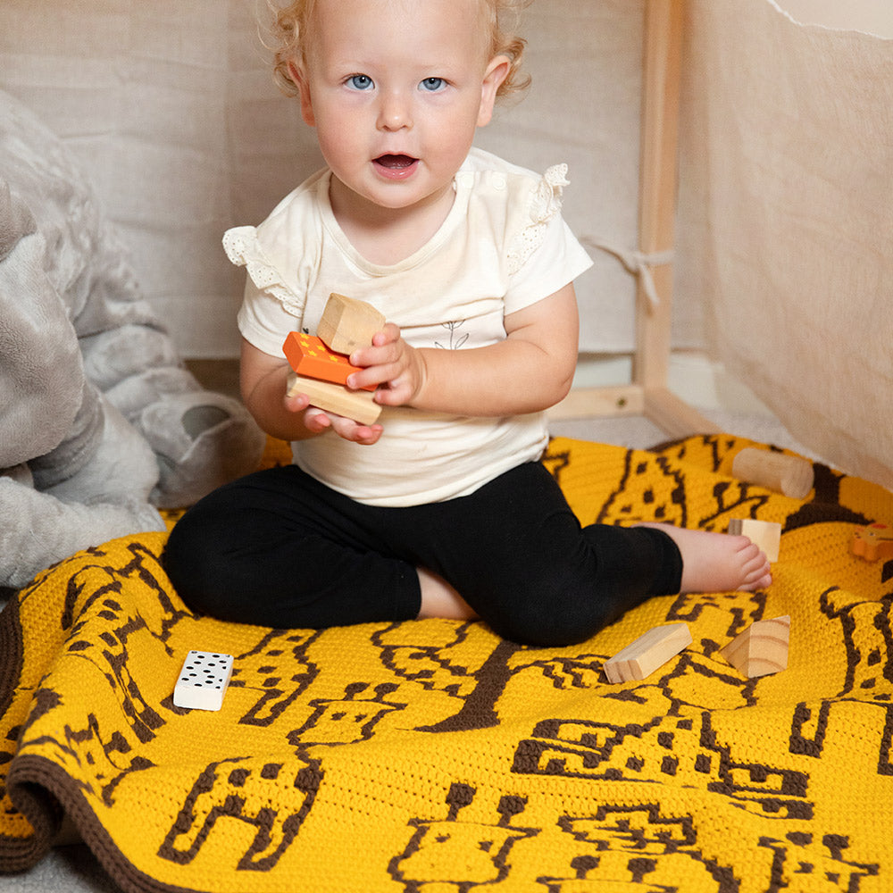 Giraffe — gemaakt met High & Mighty Babydeken Garen & Haakpakket (3)