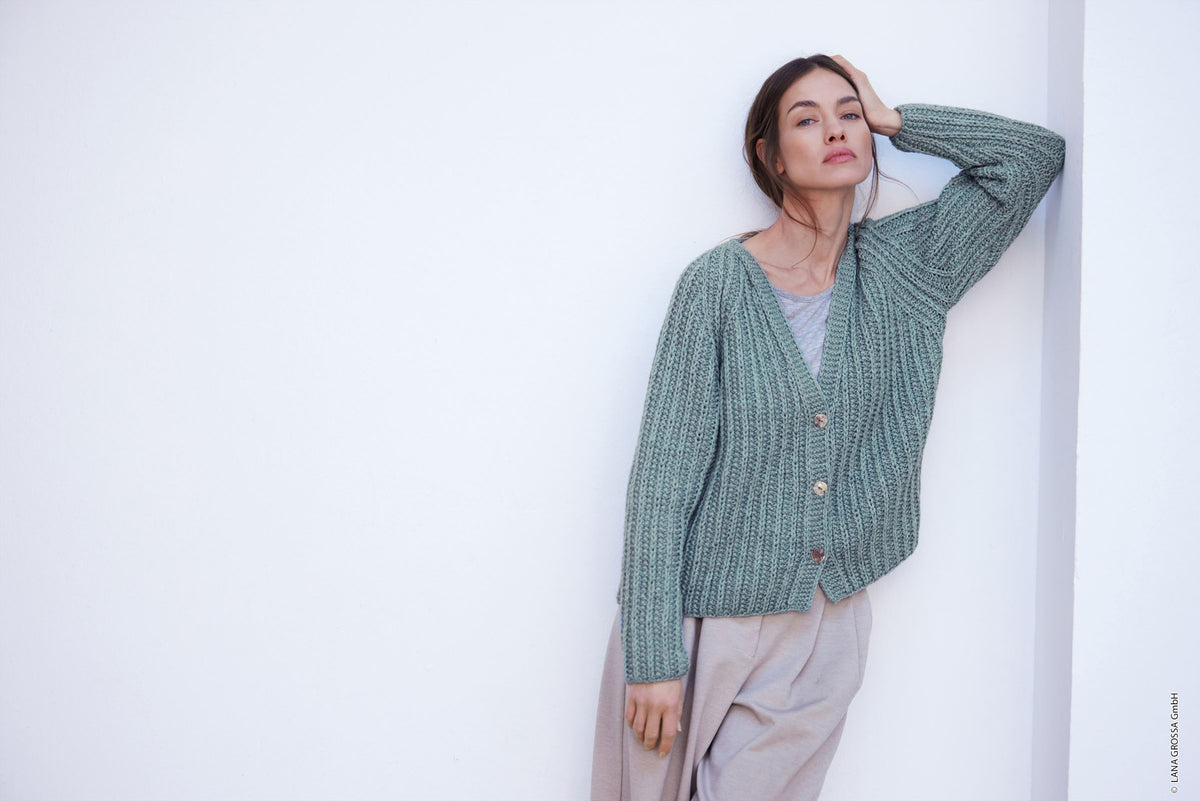New Classic Raglanmouw Vest Breipatroon (Digital)