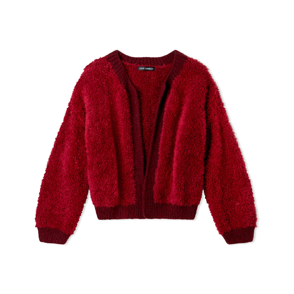Inspiratiefoto bij Lana Grossa Pelliccia 016 Bordeaux: Journal 72 model 47 - rood kort vest, vrijstaand model - Lana Grossa Pelliccia 001 Crème
